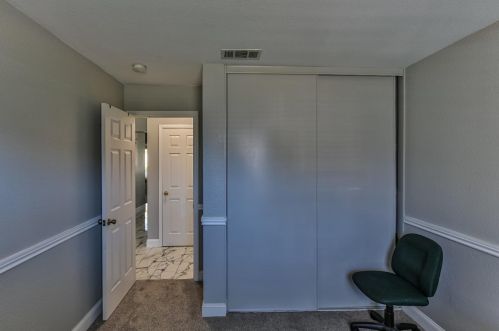 8489 Mcgray Way, Elk Grove CA  95624-4121 exterior