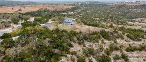 209 Oak Rdg, Mount Sharp TX  78620-3107 exterior