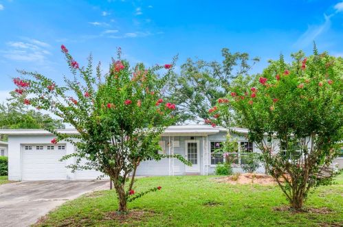 3811 Hargill Dr, Orlando, FL 32806-1838