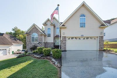 2447 Blue Meadow Ln, Knoxville, TN 37932-1458