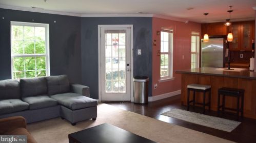 216 Stone Hurst Ct, New Castle DE  19720-3946 exterior