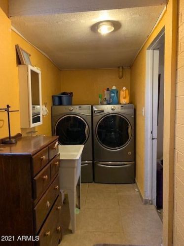 3038 40 Dr, Phoenix AZ 85051-3609 exterior