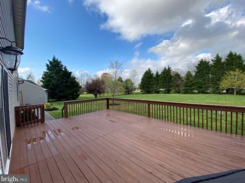 55 Kings Ct, Swedesboro NJ  08085-5033 exterior