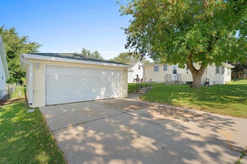 384 Bader St, Green Bay, WI 54302-3346