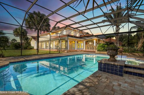 6007 Tropical Trl, Merritt Island, FL 32953-7212