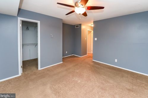 502 Essex Ct, West Deptford NJ  08051-2027 exterior
