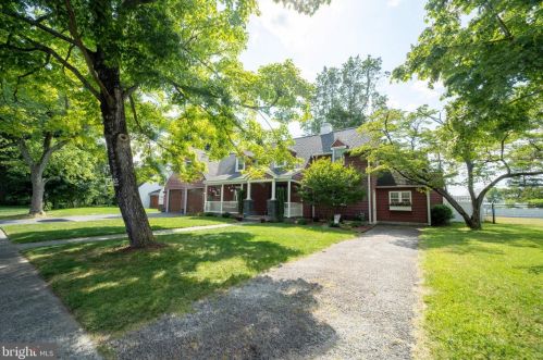 45 Read St, Seaford, DE 19973-2105