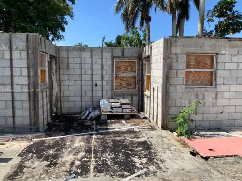 141 Greenstar Ave, Pahokee FL  33476-1421 exterior