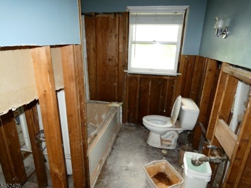 108 Bridge St, Manville NJ  08835-2328 exterior