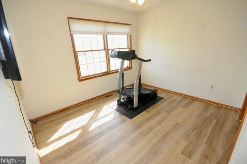216 Abbey Ln, Auburn NJ  08085-1471 exterior