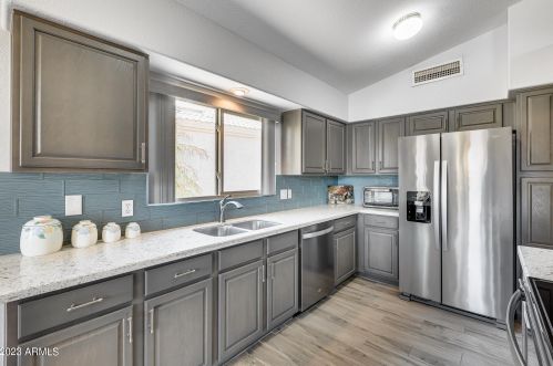 14012 Pueblo Trl, Sun City, AZ 85374-3858