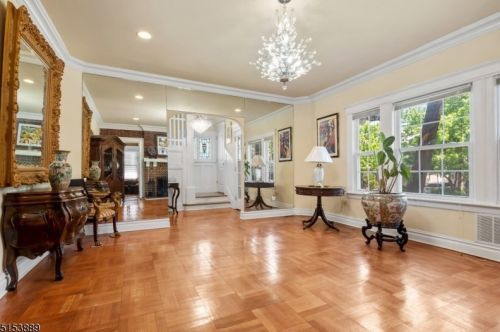 64 Shephard Ave, Newark NJ  07112-2525 exterior