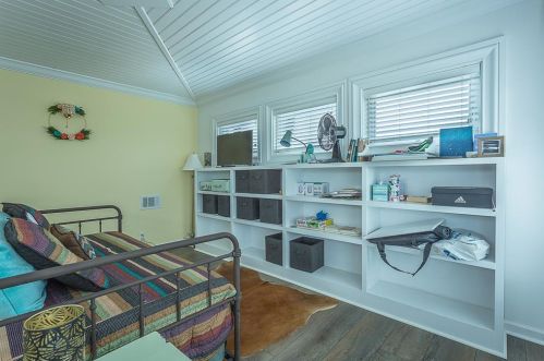 601 Riverview Dr, Carrabelle FL  32322-5054 exterior