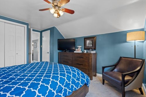 2403 81, Milwaukee WI 53213-1012 exterior