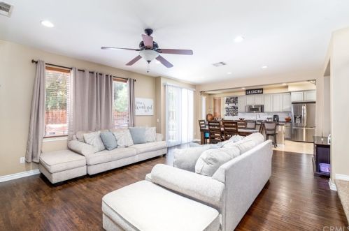 27404 Lock Haven Ct, Temecula CA  92591-4423 exterior