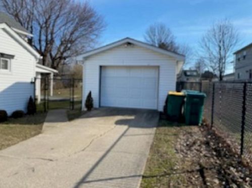 407 Burd St, Latrobe PA 15650-9641 exterior