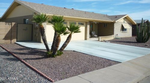 4558 Elena Ave, Mesa, AZ 85206-2608