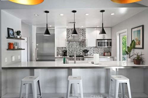 1120 Louise Dr, Palm Springs CA  92262-3209 exterior
