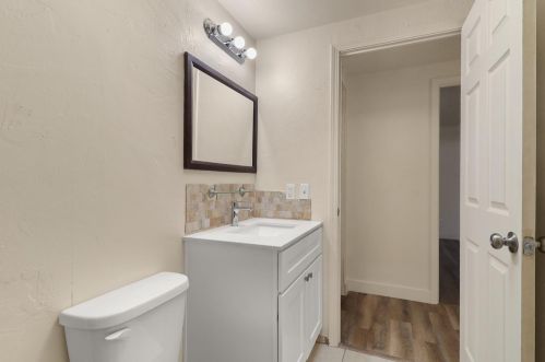 303 Washington St, Modesto CA  95351-2837 exterior