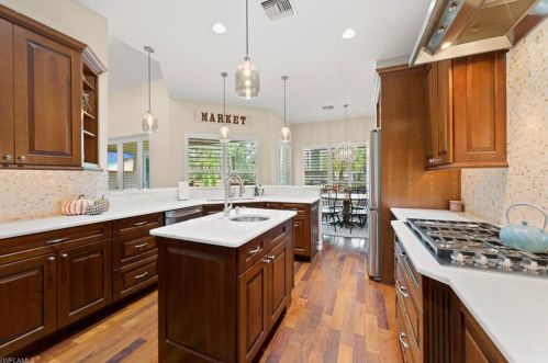 3295 12th Ave, Naples FL  34120-3592 exterior