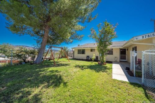 27815 Tambora Dr, Santa Clarita, CA 91351-2940
