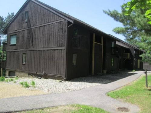 6 Hawthorn Trl, Wisconsin Dells, WI 53965-8849