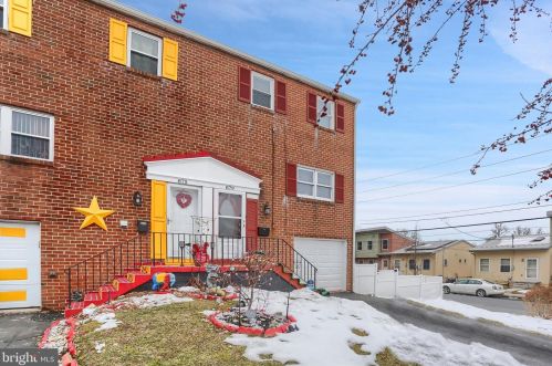 879 Hilton Dr, Lancaster, PA 17603-5835