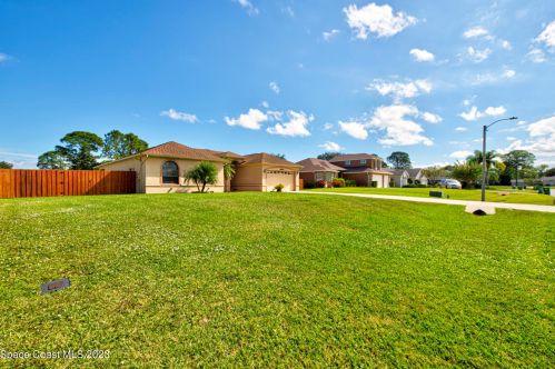 6857 Sweet Bay Ct, Cocoa, FL 32927-2975
