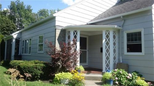 263 Robineau Rd, Syracuse, NY 13207-1643