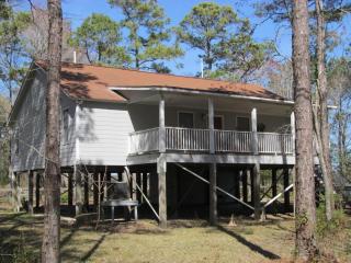 739 Crow Hill Rd, Cape Lookout National Seasho, NC 28516-7241