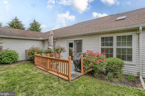 40 Westfields Dr, Navy Sup Dpt PA  17050-7910 exterior