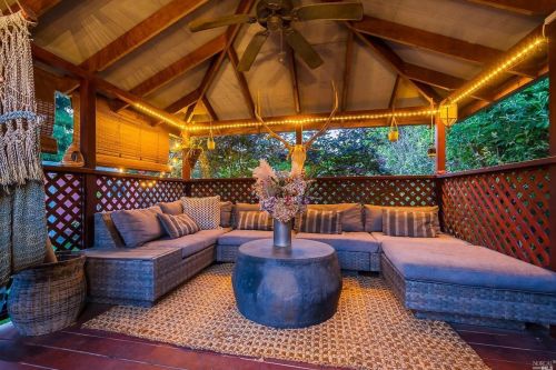 1823 Sonoma Ave, Santa Rosa, CA 95405-4937