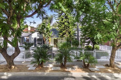 12233 La Maida St, North Hollywood, CA 91607-3622