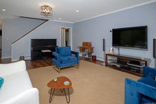 12 Fawn Hl Rd, Tuxedo Park NY  10987-3531 exterior