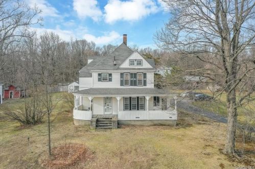 126 Seven Springs Rd, Highland Mills NY  10930-2002 exterior