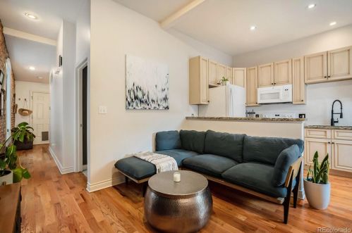 3517 Franklin St, Denver CO 80205-3324 exterior