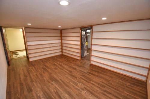 1911 Norwich Ave, Milwaukee WI 53235-4733 exterior