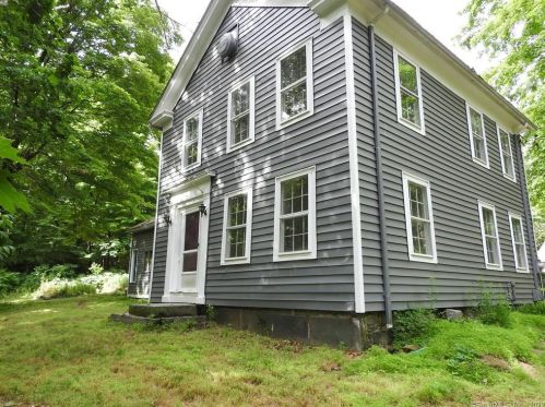 22 Church Hill Rd, Haddam, CT 06438-1123