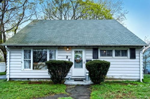 26 Dalton Rd, Milford, CT 06460-6908