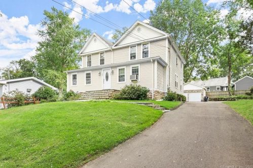 107 Valley View Rd, Milford, CT 06461-2374