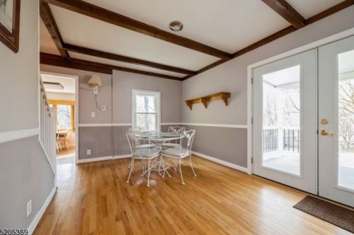 514 River Rd, Annandale NJ  08801-3440 exterior