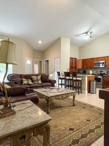 5011 27th Pl, Naples FL  34116-7658 exterior