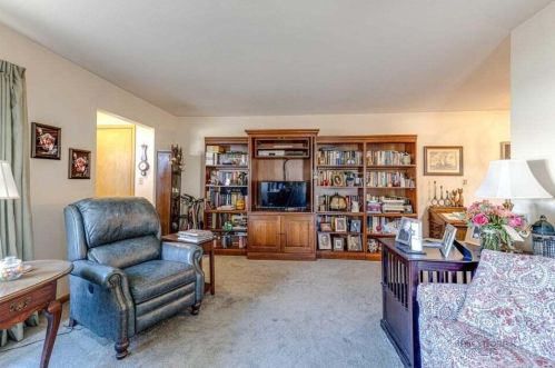 7518 37 Ave, Kenosha WI 53144-2122 exterior