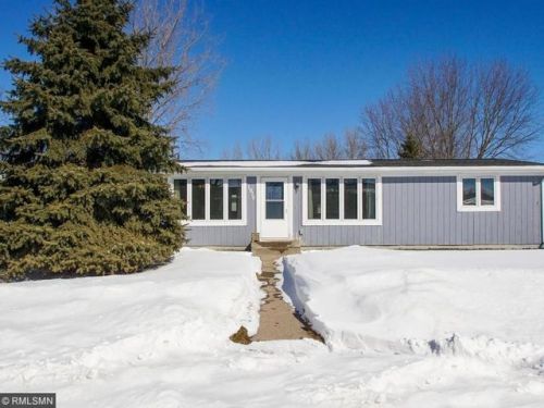 1970 Robin Ln, Lino Lakes, MN 55038-9770