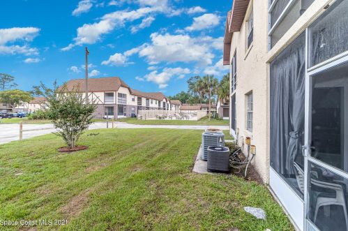 2954 Sir Hamilton Cir, Titusville FL  32780-4947 exterior