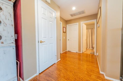 28 Del Brienza, Lake Elsinore CA  92532-0221 exterior