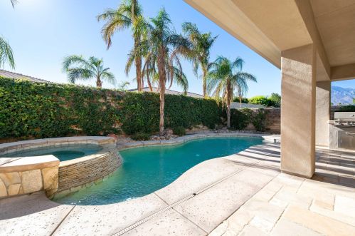 62 Via Del Pienza, Rancho Mirage CA  92270-5624 exterior
