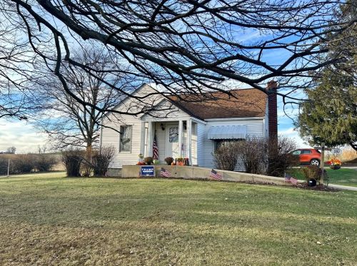 397 Concord Church Rd, Beaver Falls, PA 15010-6917