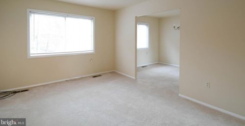 12533 Basque Pl, Woodbridge VA  22192-3133 exterior