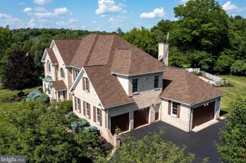 862 Appaloosa Ct, Collegeville, PA 19426-1245